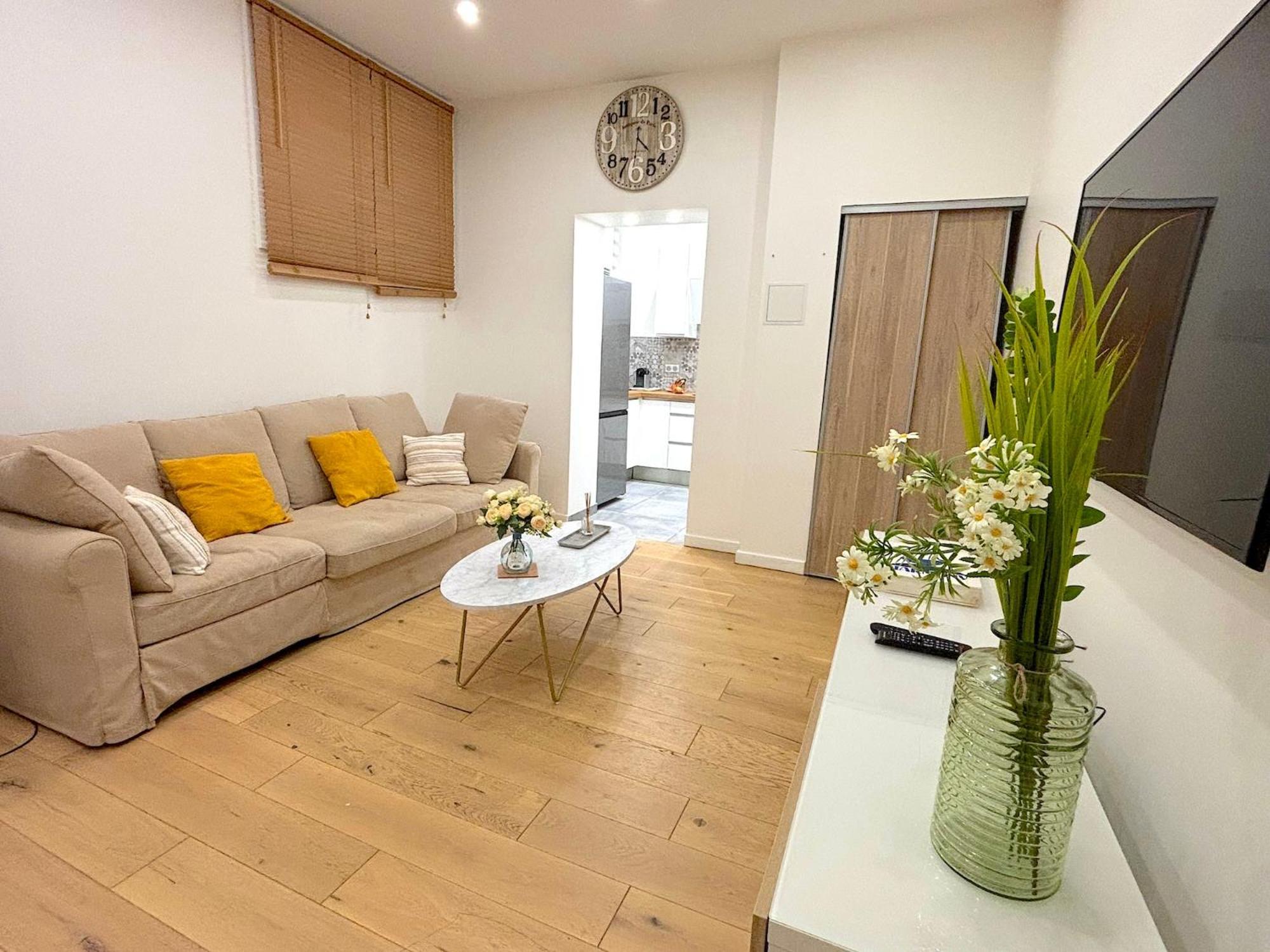 Murat Apartment *